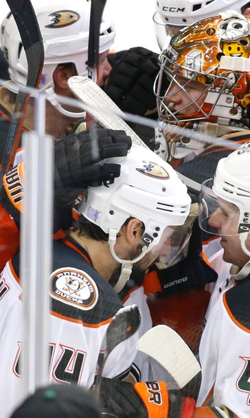 Thompson's overtime tally gives Ducks win over Stars